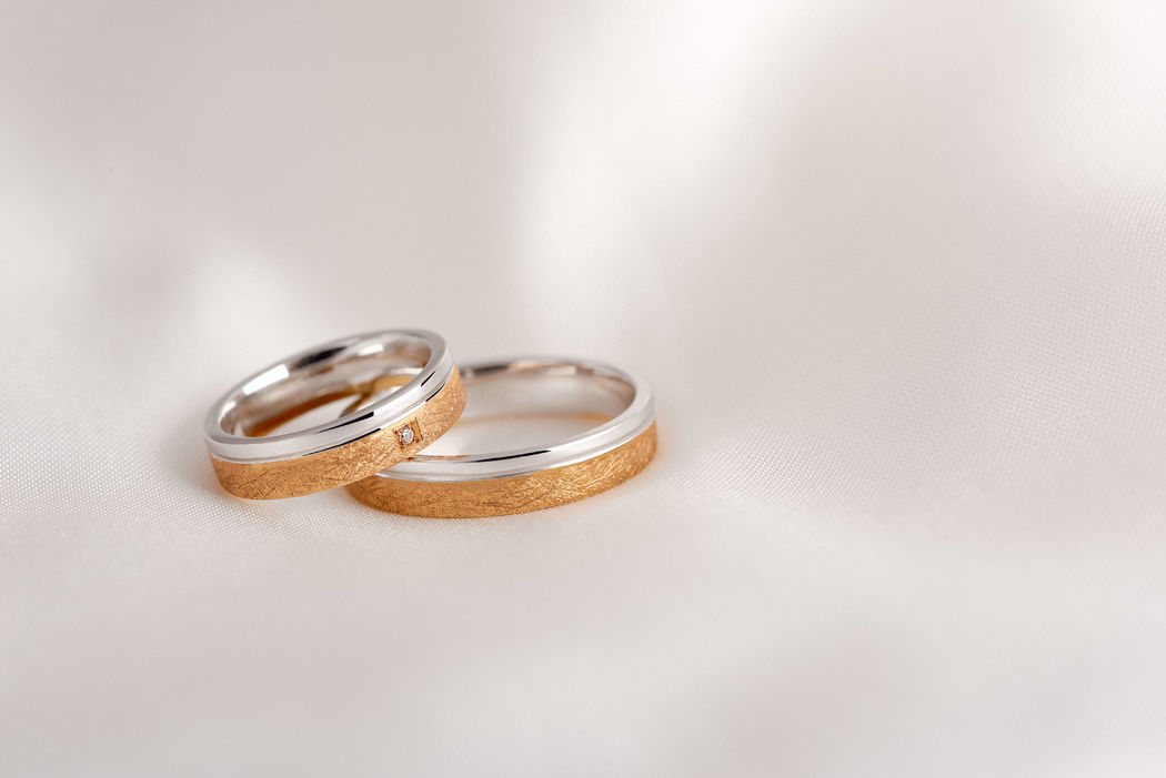 Guía completa: Llevando los anillos de boda al altar como un profesional